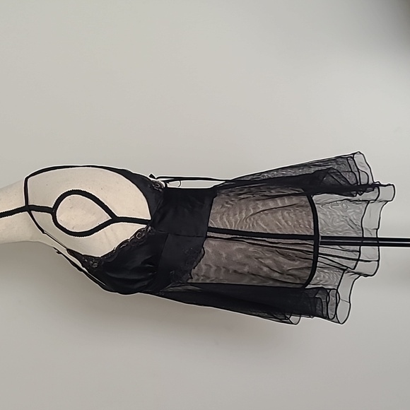 Victoria's Secret black lace sheer baby doll nighty from early 2000's - Picture 8 of 11